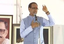 सीएम शिवराज सिंह चौहान ने शनिवार से अनिश्चितकालीन उपवास पर बैठे