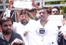 मीनाक्षी का नामांकन खारिज करने पर चुनाव आयोग से शिकायत:आयोग ने 2 घंटे में फैसला लेने की बात कही; भोपाल में कांग्रेस का सामूहिक उपवास