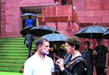 अगले सत्र में छतरियों के बजाय छज्जे में छुपते नजर आएंगे सांसद